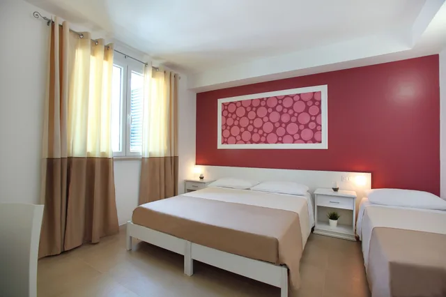 Comfort, Double Bed, Cico Boutique Hotel 2/4