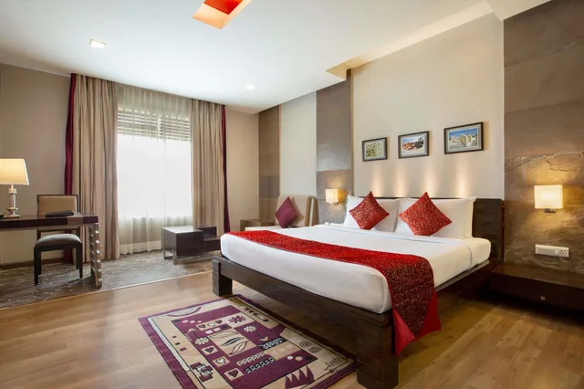 غرفة سوبيريور بسرير كينج، Ramada by Wyndham Ajmer 3/7