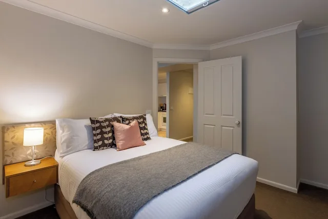 2 Bedrooms, Apartment, 1 Queen and 1 Double Bed, Lifestyle Apartments At Ferntree 2/4
