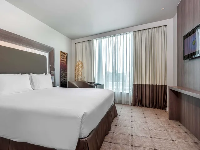 غرفة قياسية بسرير كينج، Novotel Bangkok Platinum 3/10