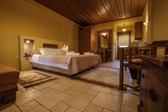 استوديو، VITINA HOUSE 1/3