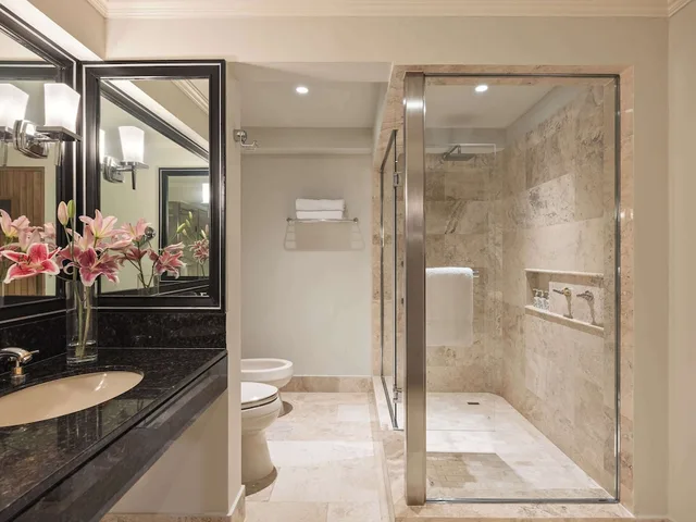 جناح جونيور بسرير كينج، Miraflores Park A Belmond Hotel 5/8