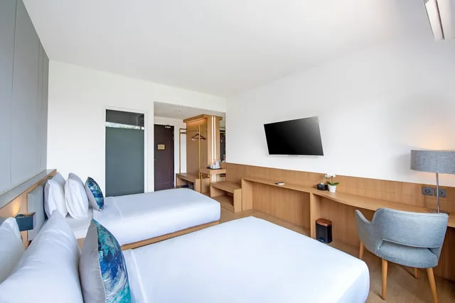غرفة سوبيريور بشرفة، Oakwood Hotel and Apartments Taman Mini Jakarta 2/8