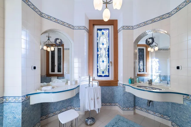 جناح ملكي، Sintra Marmoris Palace 2/2
