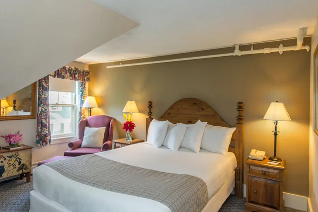 غرفة كلاسيكية بسرير كوين، Eagle Mountain House And Golf Club 1/4