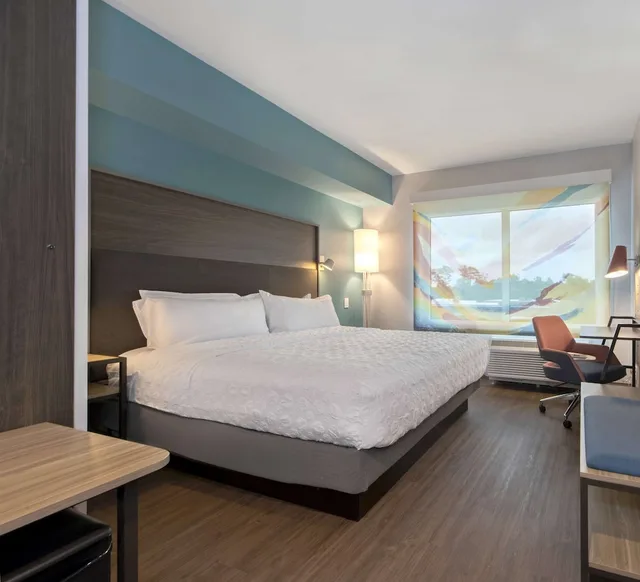 غرفة قياسية بسرير كينج، Tru by Hilton Wilmington Wrightsville Beach 1/7