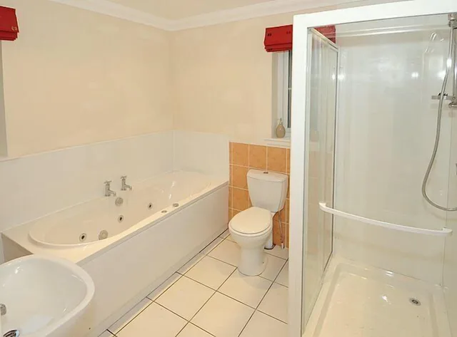 كوخ بسرير مزدوج بغرفة نوم واحدة، Bcc Lochness Cottages 2/2