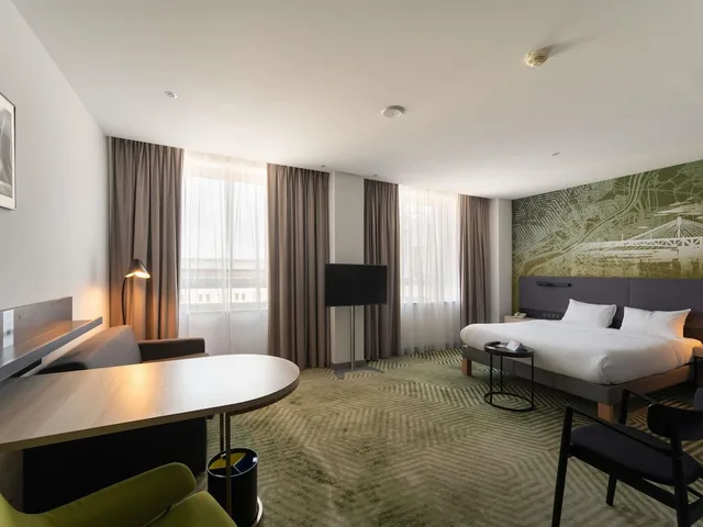 غرفة سوبيريور بسرير كينج مع أريكة، Mercure Warszawa Grand 6/10