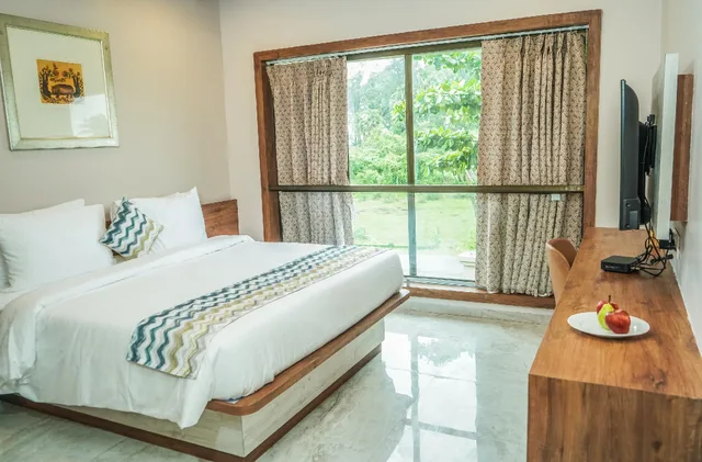 جناح، Nest Beacon Hotel Daman 1/1