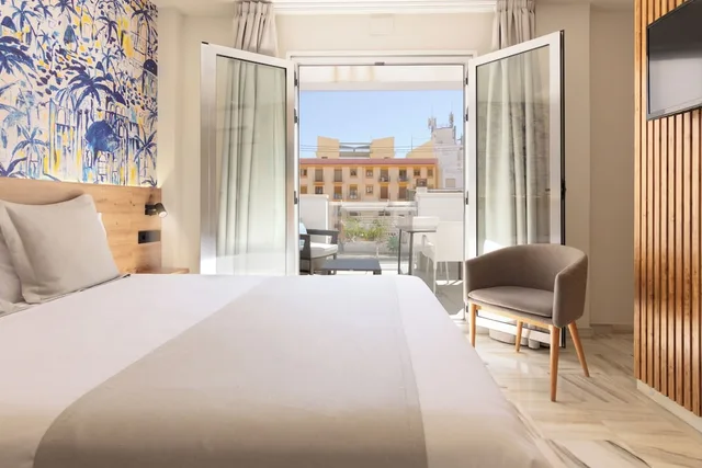 غرفة ديلوكس بإطلالة على المدينة بشرفة، Hotel La Milagrosa 4/7