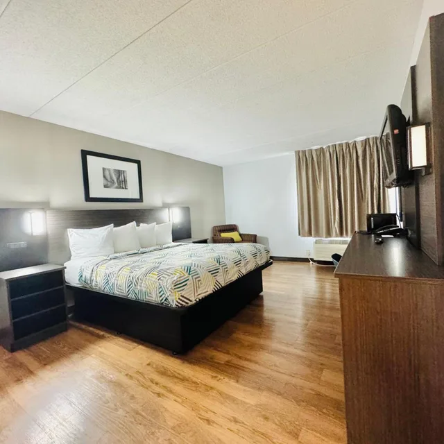 غرفة بسرير كينج لذوي الإعاقة، Motel6 Milford, CT 6/10