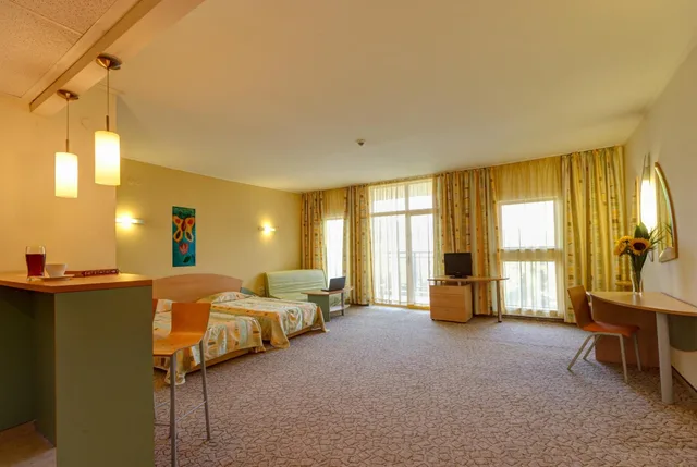 استوديو بشرفة، Atlas Hotel 4/8