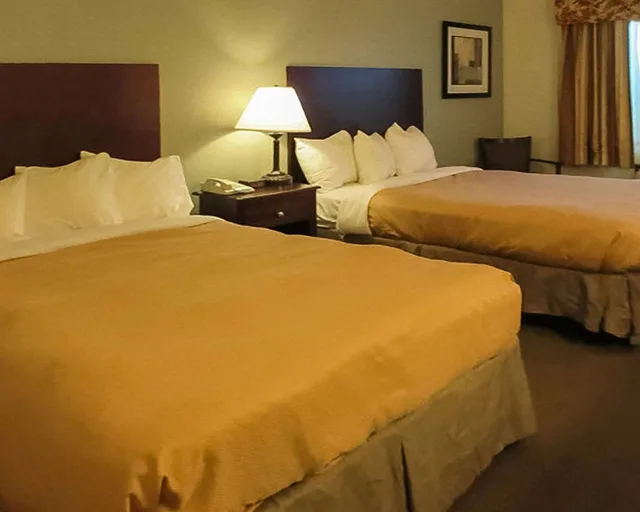 غرفة بسريرين مزدوجين، Quality Inn Winder, GA 1/1