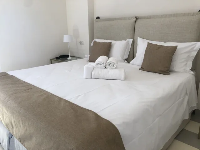 غرفة سوبيريور بسرير مزدوج وسريرين منفصلين، Relais Masseria Villa Cenci 2/9