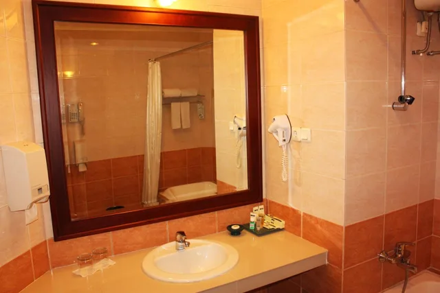 جناح بسرير كينج بغرفة نوم واحدة، Travellers Suites Serviced Apartments 5/7
