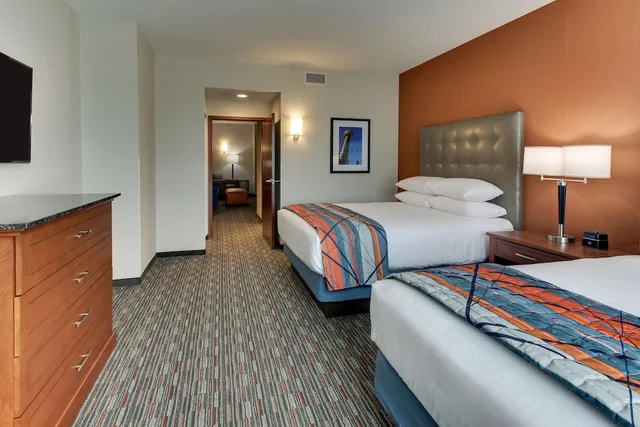 2 Rooms, Suite, 2 Queen Beds, Sofa, Bathtub, Accessible, Drury Inn & Suites Knoxville West 1/4