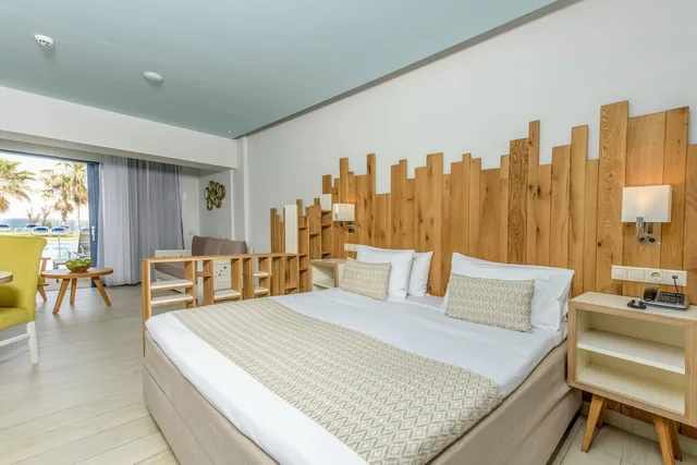 Junior Suite, King Bed, Sea View, Pool Access, Lyttos Beach Hotel 3/5