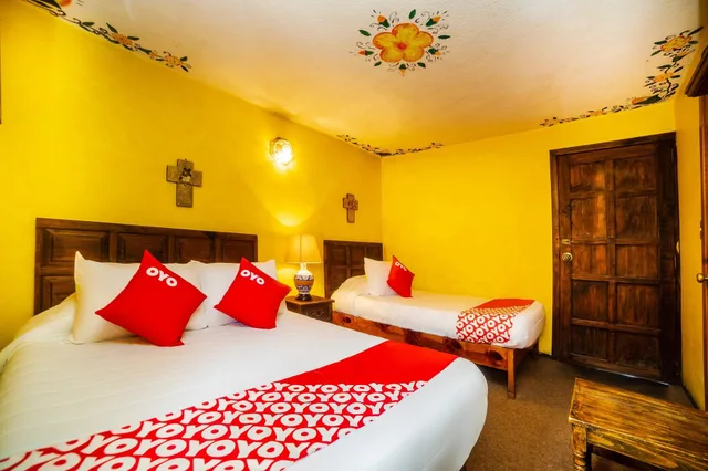 غرفة قياسية ثلاثية بسرير كوين وسرير فردي، OYO Hotel El Mineral, Tlalpujahua 1/3