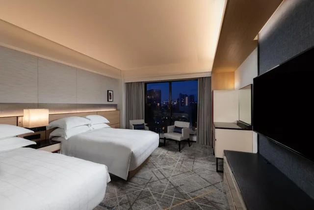 غرفة ديلوكس بسريرين منفصلين بإطلالة على المدينة، Sheraton Miyako Hotel Tokyo 2/5