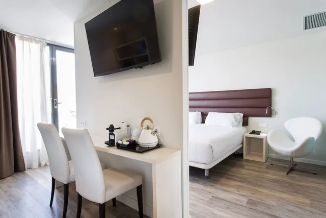 جناح استوديو بسرير كينج بشرفة، 1881 Barcelona Gran Rosellon Hotel 3/10