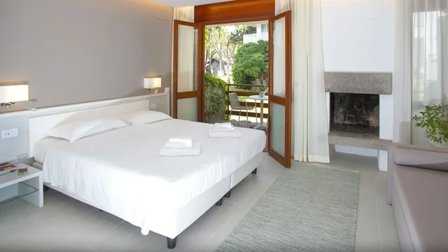 2 Bedrooms, Deluxe, Villa, Double and Twin Beds, Kitchenette, Garden Area, Hotel President Lignano 3/10