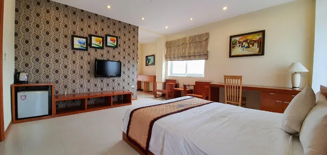غرفة سوبيريور بسرير مزدوج بشرفة، Queen Hotel Ninh Binh 2/2