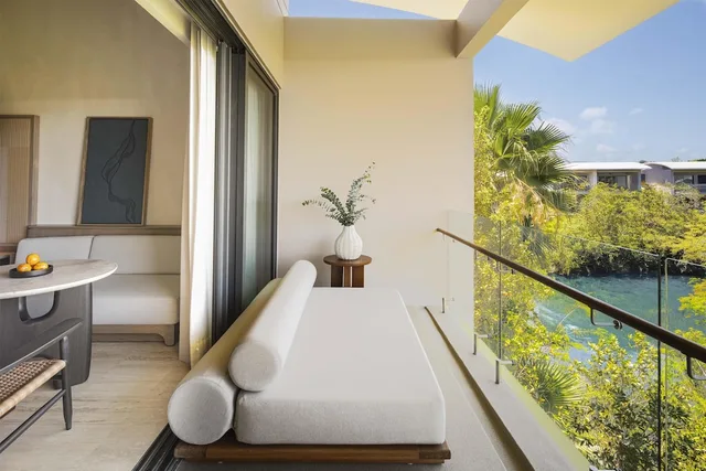 Room, King Bed, Lagoon View, Andaz Mayakoba Resort Riviera Maya - a concept by Hyatt 8/10