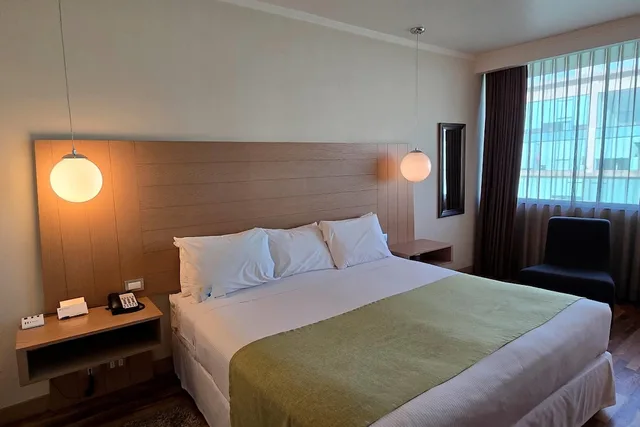 غرفة قياسية بسرير كينج، Wyndham Concepcion Pettra 9/10