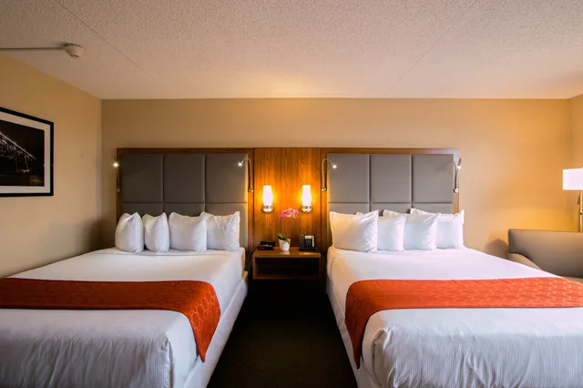 غرفة ديلوكس بسريرين كوين، Ramada By Wyndham Northern Grand Hotel Conference Centre 1/5