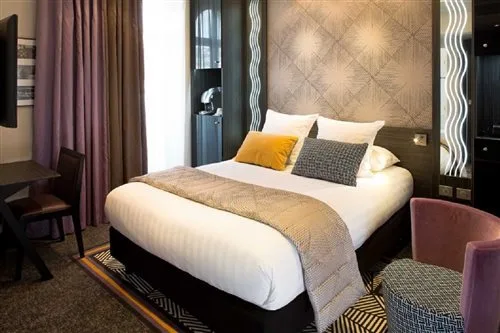 غرفة بسرير كوين، Hotel Le Mondial, BW Premier Collection 1/2