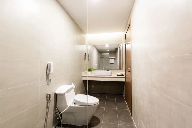 غرفة عائلية بسريرين منفصلين وسرير كينج، Muong Thanh Luxury Vien Trieu Hotel 6/6