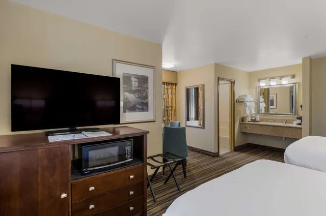 غرفة بسريرين مزدوجين، Best Western Cottage Grove Inn 3/4