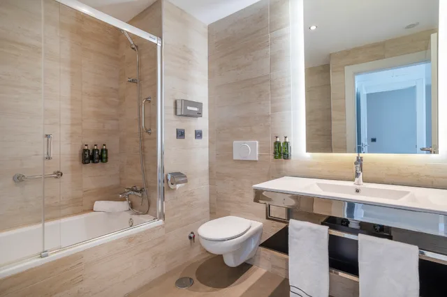 غرفة تنفيذية مفردة بإطلالة على البحر، Melia Alicante 3/5