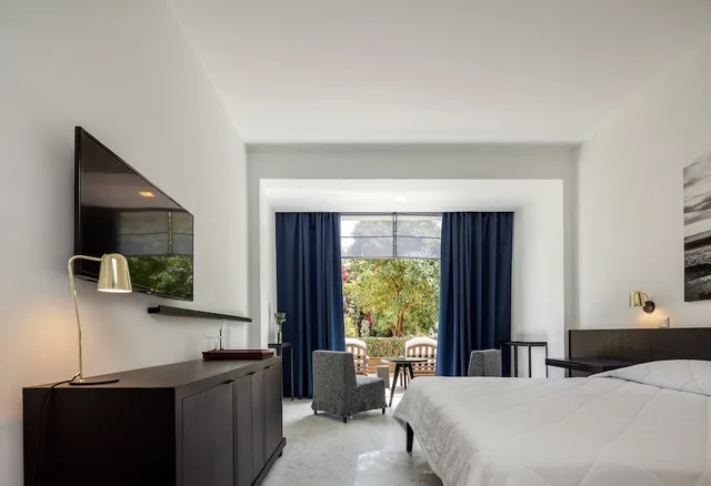 Room, Inland View, Terrace، Almyra 4/11