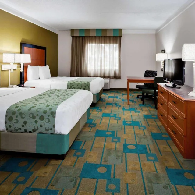 غرفة ديلوكس بسريرين مزدوجين، La Quinta Inn & Suites by Wyndham St. Pete-Clearwater Airpt 2/5
