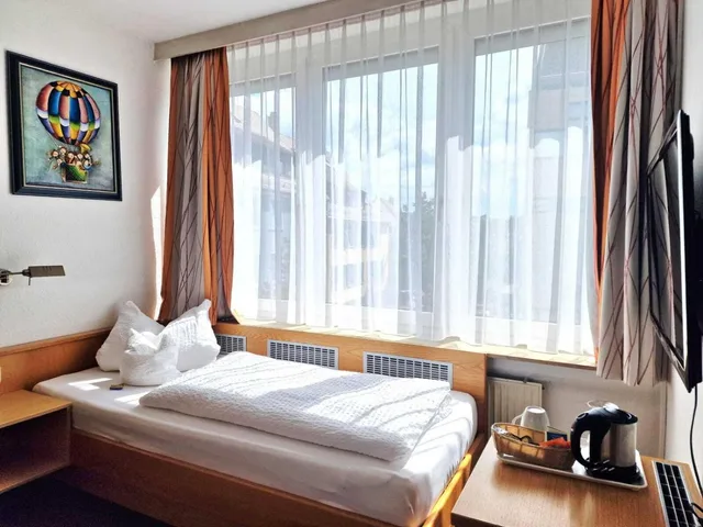 غرفة قياسية مفردة، CITY HOTEL Boblingen 1/1
