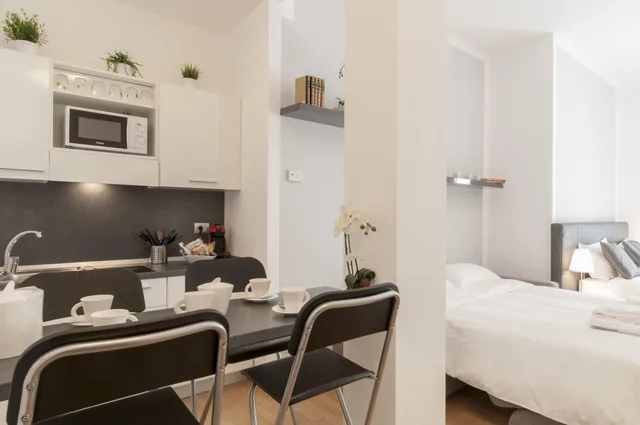 جناح، Milan Royal Suites Magenta Luxury Apartments 5/9