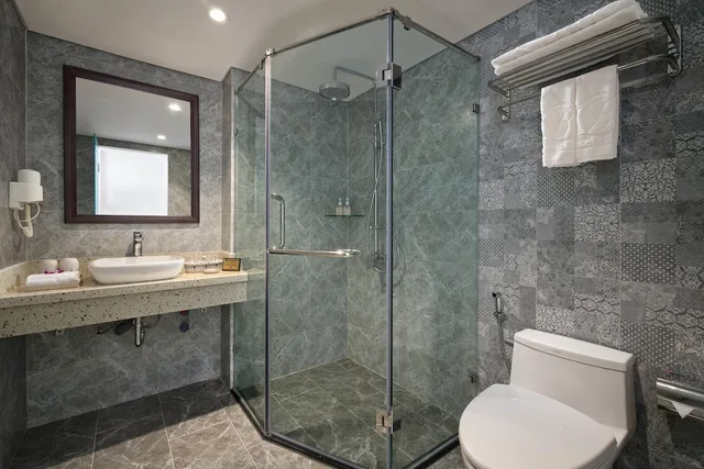 غرفة بريميير بسرير كينج بإطلالة على المدينة، Hanoi Bonsella Hotel 3/5