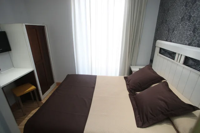غرفة قياسية بسرير مزدوج بإطلالة على المدينة بشرفة، Hostal Centro 7/9