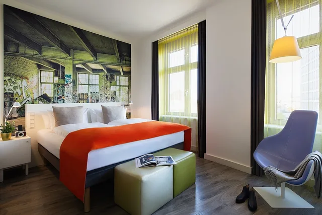 غرفة بريميوم بسرير كوين، Hotel Indigo Berlin Ku Damm 2/8