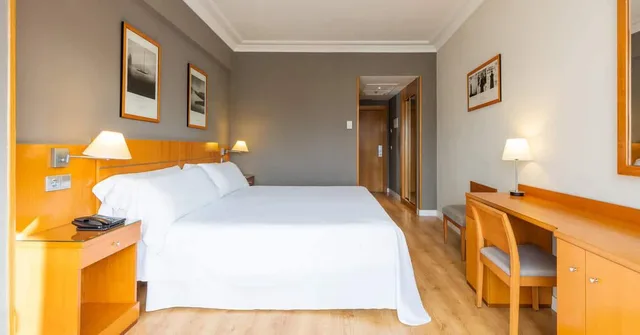 غرفة قياسية بسرير مزدوج، Hotel San Sebastian Orly, Affiliated by Melia 3/4