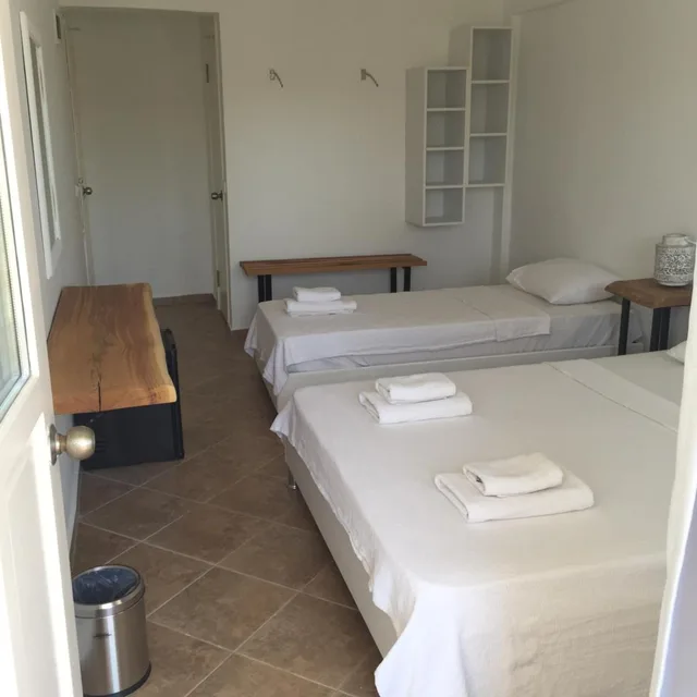 غرفة قياسية ثلاثية، Pataros Hotel 4/10