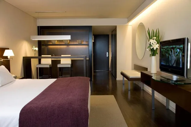 Superior, Double Bed, Street View، Hotel Madero, WorldHotels Elite 1/3