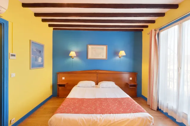 غرفة قياسية مفردة بسرير كوين، Hotel Richmond 1/10