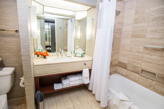 Universal, Executive, 2 Double Beds، Hilton Los Angeles Universal City 2/3