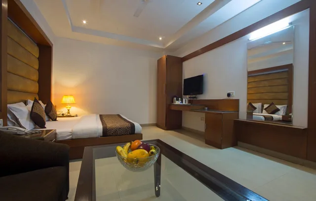 غرفة ديلوكس بسرير كينج، HOTEL KRISHNA DELUXE 3/3