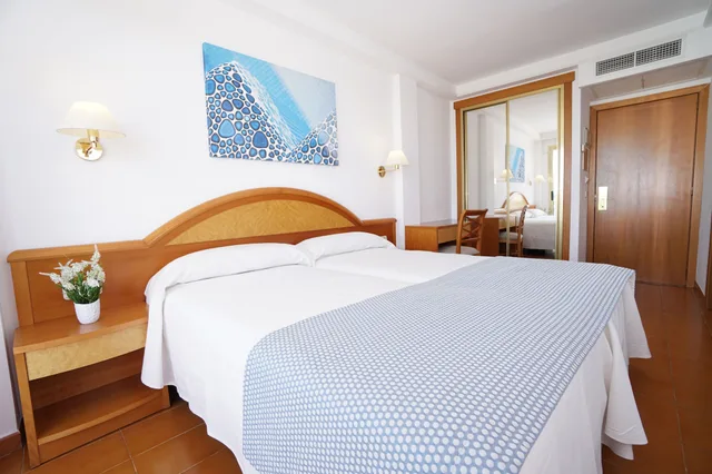 غرفة اقتصادية بشرفة مفردة بسريرين منفصلين، Hotel Millor Sun 2/3