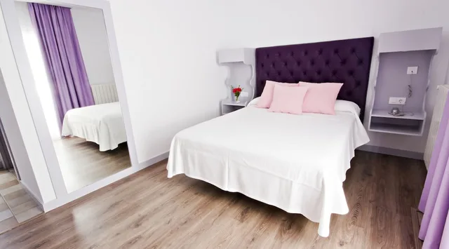 غرفة سوبيريور بسرير كوين بجاكوزي، Campomar Playa Hotel 2/5