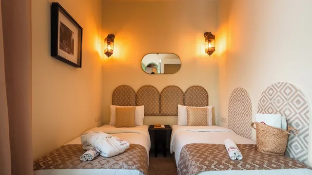 غرفة بسريرين منفصلين وسرير كوين، Riad Dar Tiflet 3/7
