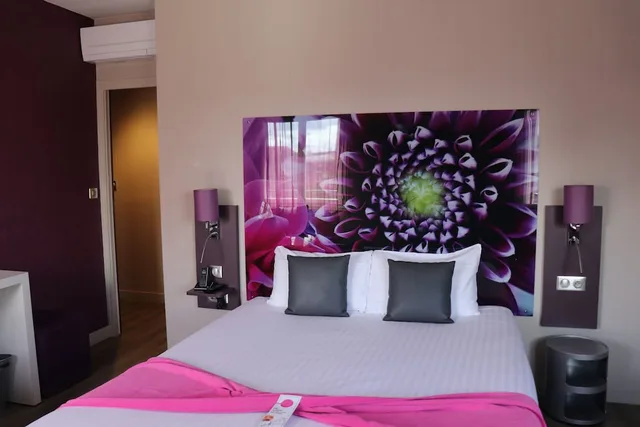 غرفة بريفيليج بسريرين منفصلين، Inter Hotel Saint Martial 4/10